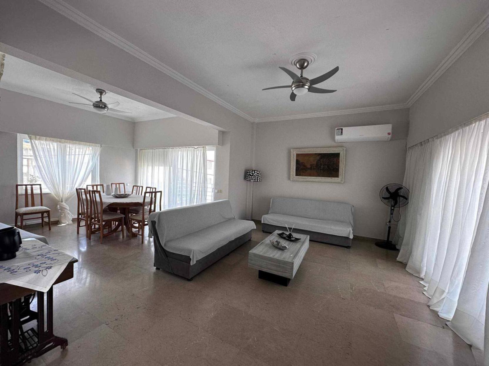 Beach Front Apartment Nea Palatia Bagian luar foto